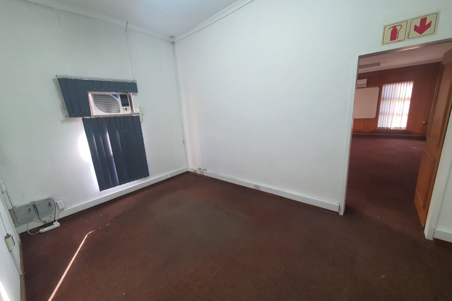 To Let commercial Property for Rent in Deal Party Eastern Cape